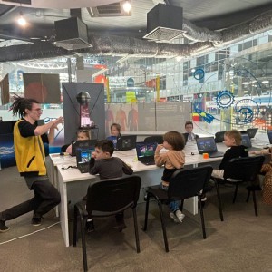 KIBERone стал официальным партнером Технопарка «Сколково» - КИБЕРшкола программирования для детей, компьютерные курсы для школьников, начинающих и подростков - KIBERone г. Емельяново